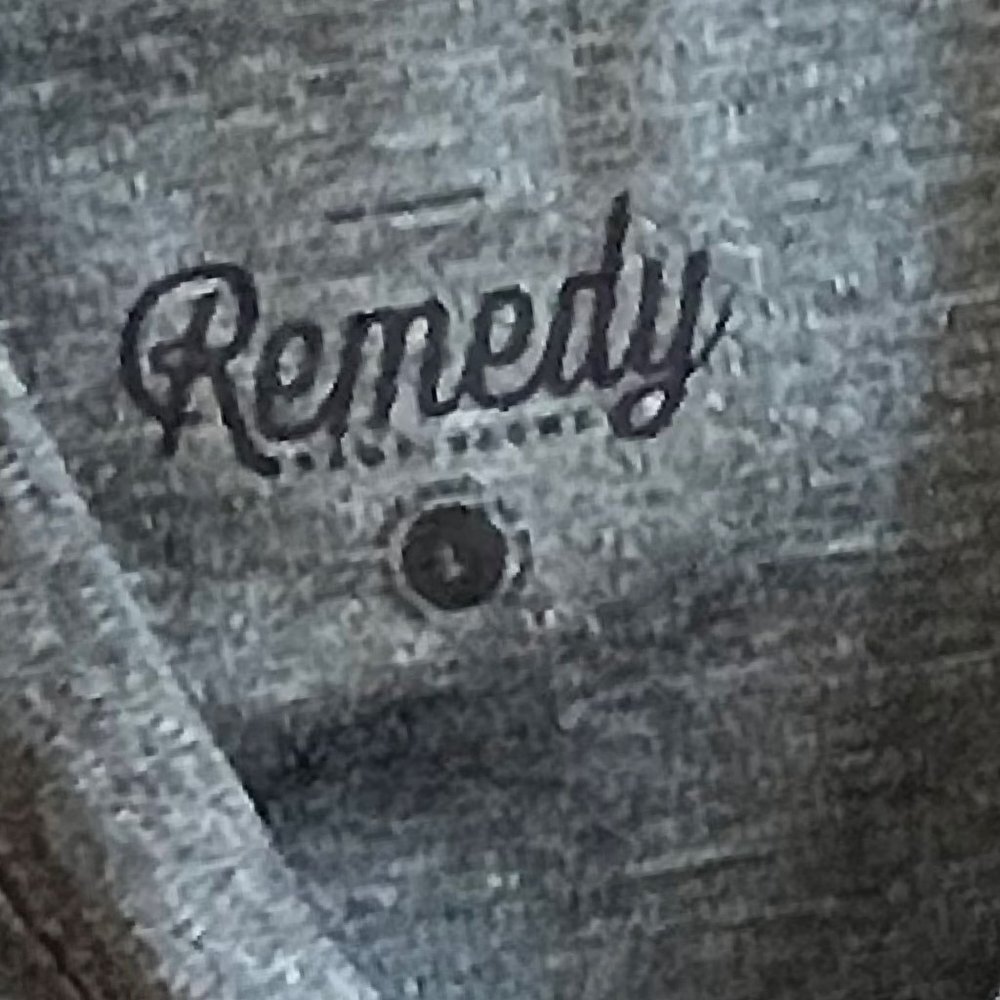 Remedy Provisions Gray Long Sleeve Fish Decal Men's Shirt Size L - Picture 7 of 7
